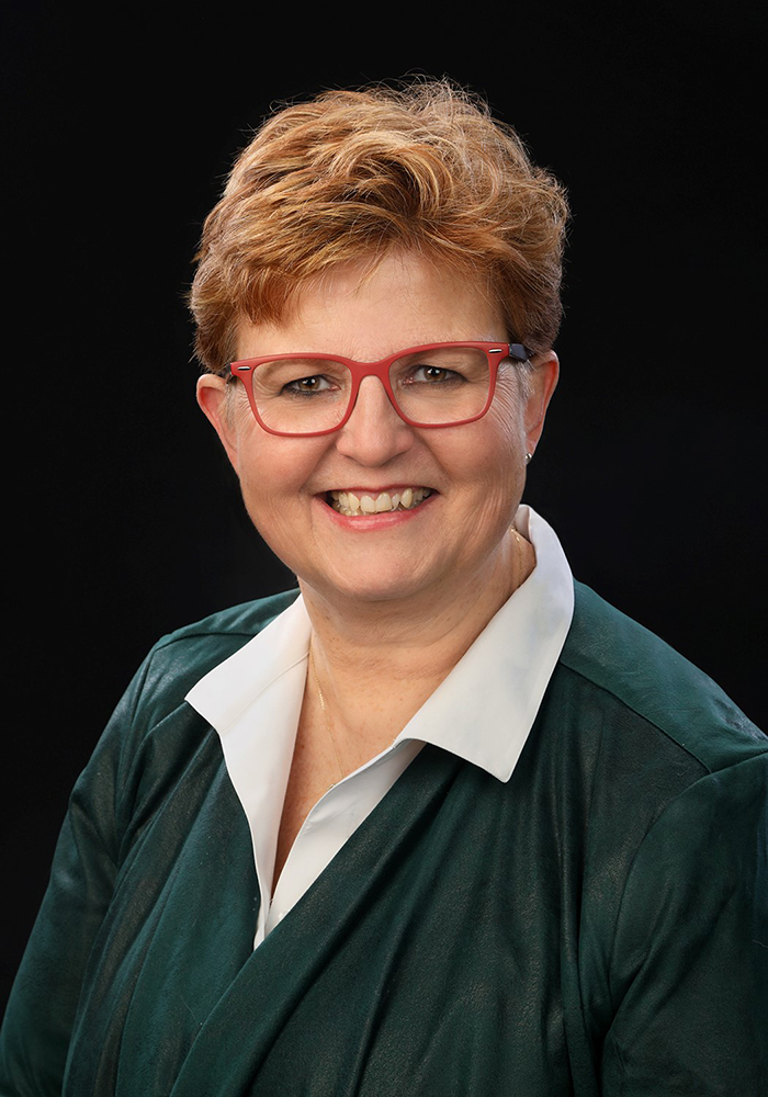 Janet Jedlicka Headshot